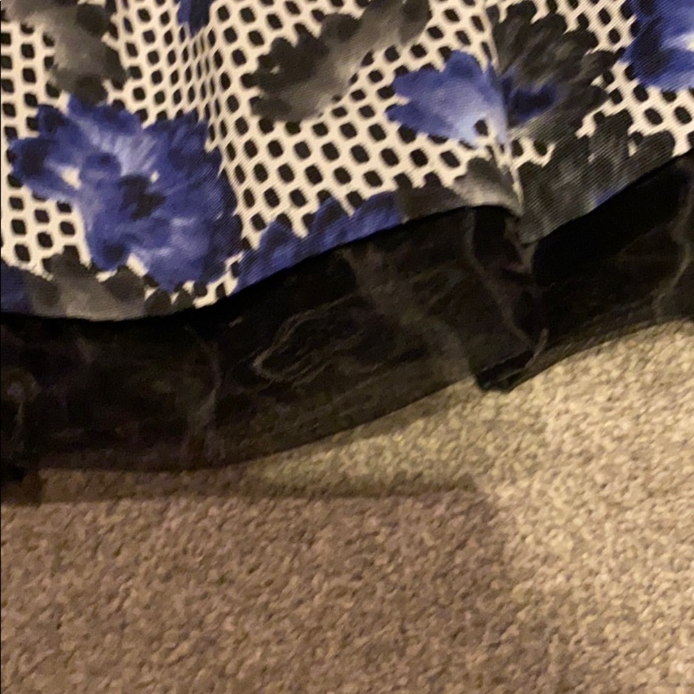 Skirt - Picture 2 of 2